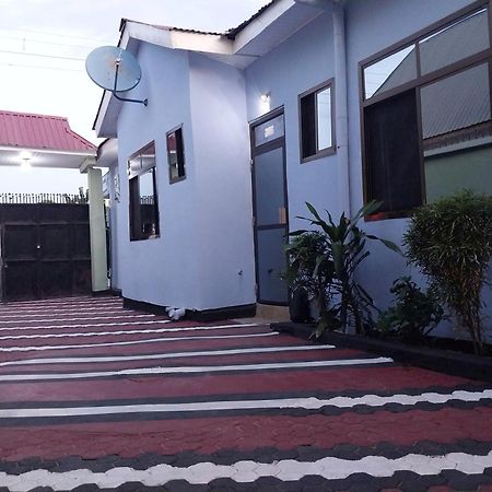 California Lodge Bagamoyo Bagian luar foto