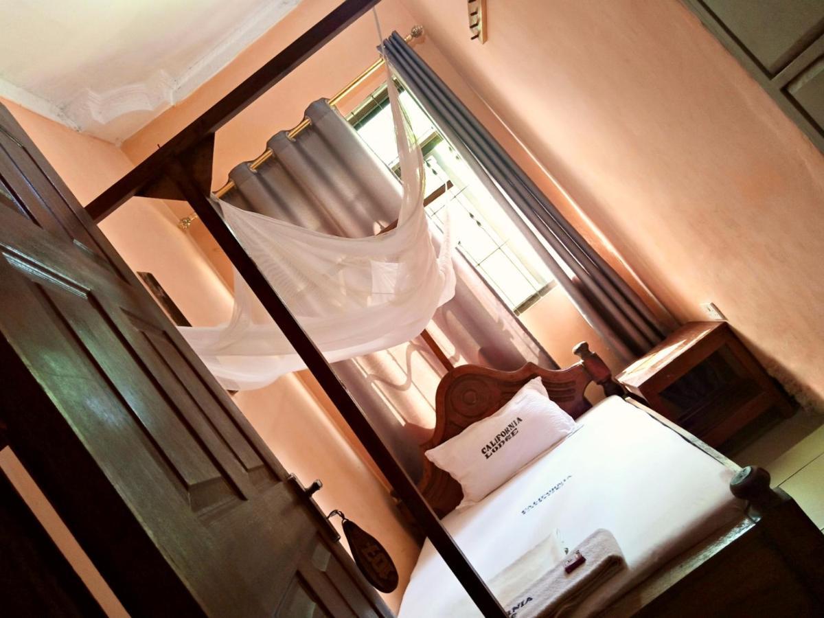 California Lodge Bagamoyo Bagian luar foto