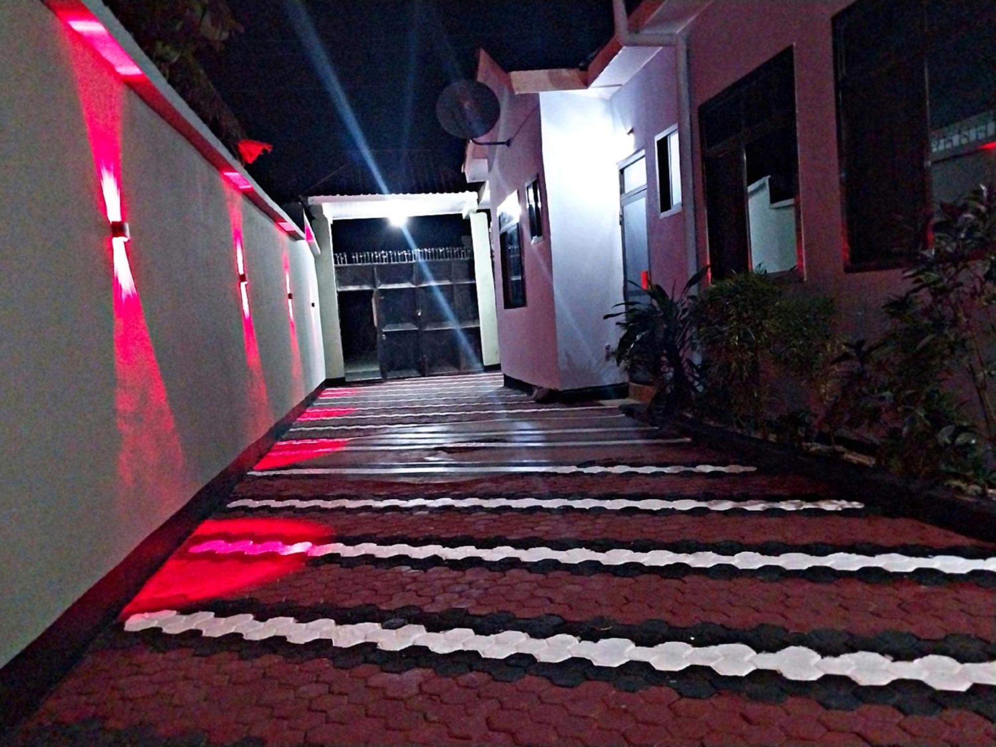 California Lodge Bagamoyo Bagian luar foto